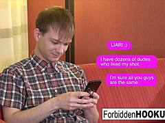 Эй, эта пышногрудая блондинка-тинейджерка 18+ получает огромную кончу на лицо после минета и траха от не брата.