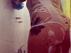 i'm the full time reel shower tatoo girl alina bathing daily