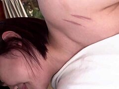 【キャンプ場で野外露出 人気の少ない白昼野外でいつも以上に勃起するチ●ポを唾液たっぷりフェラ 宿屋に戻ってイチャラブ再開！直前までのスリルに感度急上昇！止められない喘ぎ声に『口塞いで 』ブルンブルンに揺れる乳に濃厚精子パイ射！【しろうとハメ撮り＃のあ＃24歳＃飲食店アルバイター】