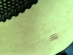 Két rejtett kamera elkapja, ahogy a mostohaanya megitat és elveszi az ondómat