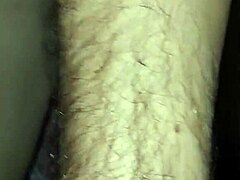 estaba espiando a mi empleada y me descubri� pero a la final terminamos follando