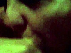 Mama matură suge pula intens.