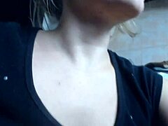 كس روسي أشعر جدا يقوم بدش ذهبي على الكام مع ميلف جائعة جينيفر هوت بيبي