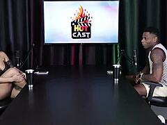 N�o Gosta de Um Beijo Grego Corta Seu Tes�o e Seu Fetiche � Ficar Amarrado Vendo Duas Mulheres Se Pegando - Will Mastro Sheer Red