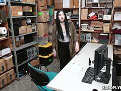 Amilia Onyx Bounces Fiercely in Cowgirl Position