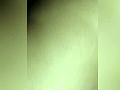 Hermanastra pierde apuesta anal squirting