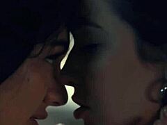 Oye hermanastra, ¿no es más divertido ver películas con tijeras como Karlee Grey y Charlotte Cros?