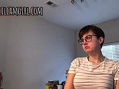 Fetish fúkania nosa s amatérmi 😷🤧