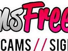 Horny Webcam Chick Gets Wet Fast in Solo Session with Dripping Pussy