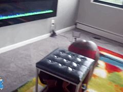 निक्किस्टैकज़्ज़ बड़े टिट्स फ्लैश करते हुए भाग 1 में फंस गई