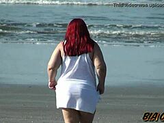 Sunset beach show for curvy MILF