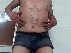 i'm natalie sin, a shemale slut performing solo