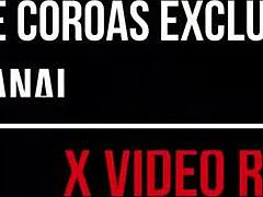 Milf Brasileña con Tetas y Culo Grandes Provoca Rompiendo Ropa en Strip