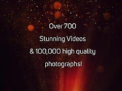 Ragazza magra della porta accanto Sky Lopez strofina la fessura e dita la figa bagnata.