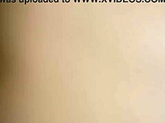 Ai lins vreodată pizda udă a unei fete frumoase de 18 ani și ai filmat de aproape?