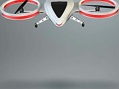 La teen tchèque 18+ Alenka essaie le porno maison pour la première fois, espionnée en style voyeur 😏