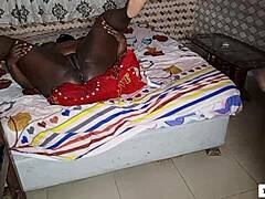 جارة بي بي دبليو تتسلل لنيك ميشنري مثل عاهرة كاملة