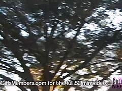 Ωχ, η Τζέιμι γδύνεται τελείως γυμνή σε αυτά τα υπερ-κίνδυνα δημόσια σημεία 😱👀 τα μεγάλα στήθη και η ξυρισμένη ποτσάρα της σε πλήρη έκθεση!