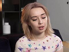 en zo barre undergoes a solo casting interview session