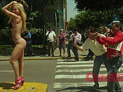 argentinian girls exploring peruvian adventures