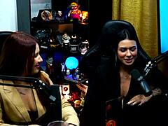 Pocahontas Carioca and Isa Albuquerque hook up during podcast, sucking Clara Dalcol's tits