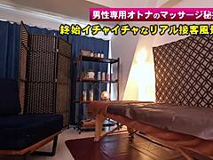 이 베이비의 자연 가슴이 하드코어 크림파이 액션에서 튀어요!