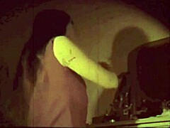 Στο Βικτοριανό Λονδίνο, Λεσβίες Εξερευνούν Μαλλιαρές Πουτσες