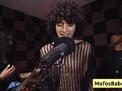 nia bleu enjoys a special treatment from brett maker