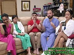 Infirmier se glisse dans la salle d'examen pendant la pause pour se masturber sur la table d'examen chez guysgonegynocom