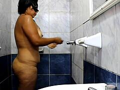 My spouse kissing other woman in lifestyle