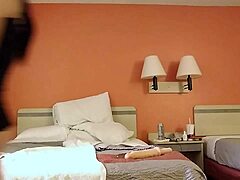 Gwenny's ass wrecked with dildo 😈