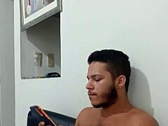 well-endowed guy cumming deliciously