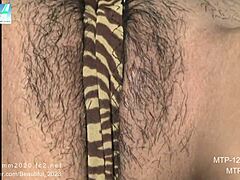 아마추어 일본 페티시 비디오 팬티와 스커트 크로치 샷 차쿠 에로 스타일