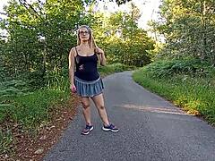 Meryledyxxx touching herself in the mountains and squirting publicly