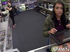 amateur opens pussy for rough ball licking and sloppy blowjob 😏