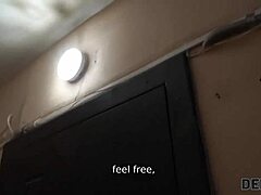 Debt4k: forró orosz csaj 18+ hátrafordulva doggystyle POV-ban durva szexért, hogy elkerülje a letartóztatást