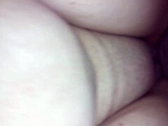 คู่สมัครเล่นฉีกเสื้อผ้าเพื่อควยยักษ์กระแทกพร้อมน้ำเงี่ยนไหลในหี