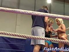 Smalltit Lesbos Lick Pussy?