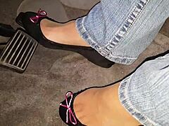 intimate webcam session with amateur fetish performer