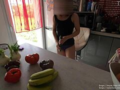 ว้าว ดาซซ์ลิงเฟซเกิร์ล ลองแตงกวาในหีครั้งแรกเหรอ?