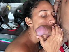 พี่ชายเลี้ยงทุบหีฉันด้วยควยใหญ่