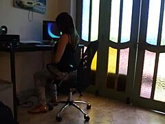 eva masturbacion en el computador solo latina