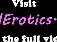 Eurobaba s falošnými cicmi dostáva vášnivý vonkajší anál. Užíva si kunilingus a misionársku glamúru.