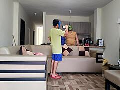 Fiesta sexual empieza con nalgadas a milfs latinas en disfraces brujas. Machos alfa follan duro en perrito.