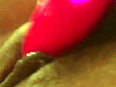 squirting latin pussy with dildo masturbation!