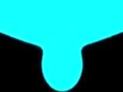 ساشا تخلع كورسيه أحمر ضيق ببطء تكشف جسمها النحيف. ثم تنحني لدق طيز قوي ولعب كس