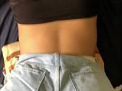 real amateur young girl shows perfect ass