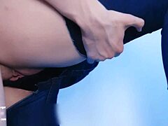 Bil sem tako vzburjen, ko sem imel umazan pov seks s Samsungovo asistentko Sam.