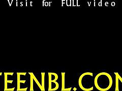 נערה 18+ עירומה כפופה לעומק גרון אירומציה וזיין דוגי עם קאם