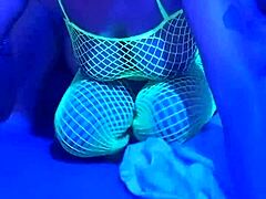 I give my cock to amateur brunette wife Mandeezy4u2 in POV.